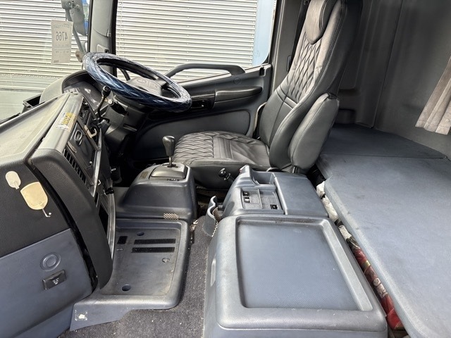 Hino PROFIA 2005 8286565-5