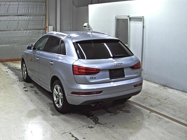 Audi Q3 2017 8287318-1