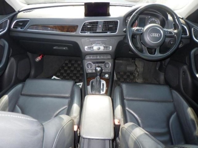 Audi Q3 2017 8287318-3