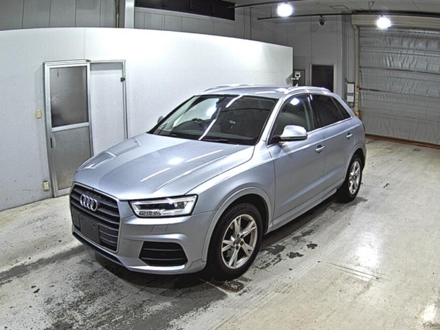 Audi Q3 2017 8287318-4