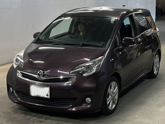 Toyota RACTIS 2014 8293678-0