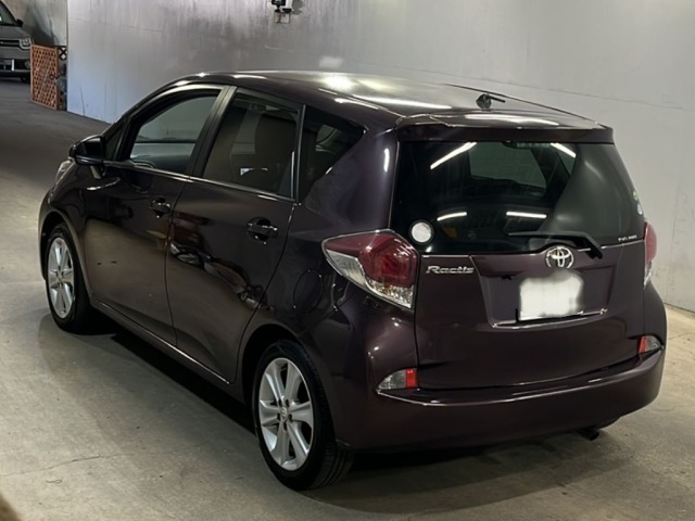 Toyota RACTIS 2014 8293678-1