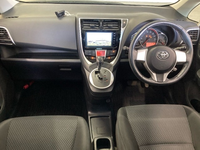 Toyota RACTIS 2014 8293678-3
