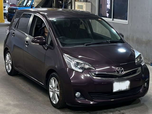 Toyota RACTIS 2014 8293678-4