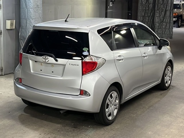 Toyota RACTIS 2013 8293689-5