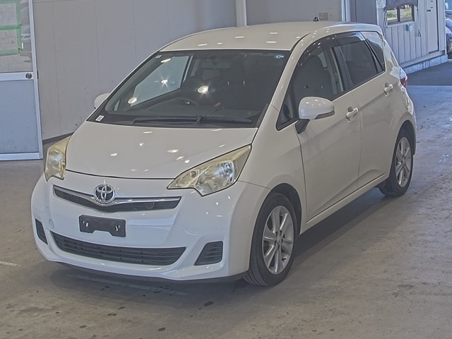 Toyota RACTIS 2014 8293703-0