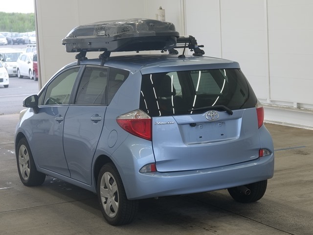Toyota RACTIS 2011 8293711-1