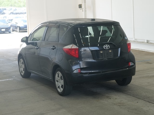Toyota RACTIS 2013 8293712-1