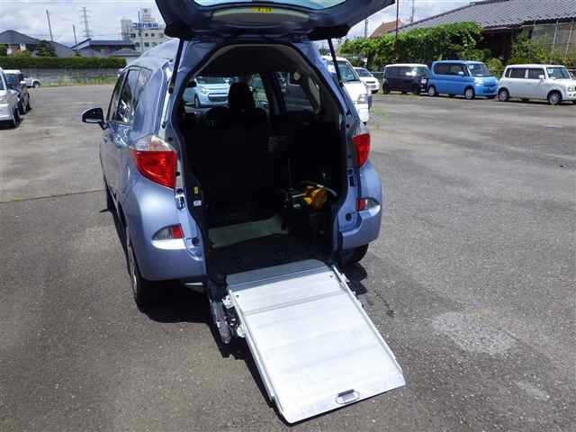 Toyota RACTIS 2013 8293731-5
