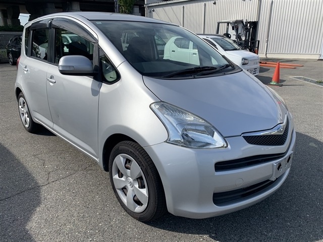 Toyota RACTIS 2006 8293732-0