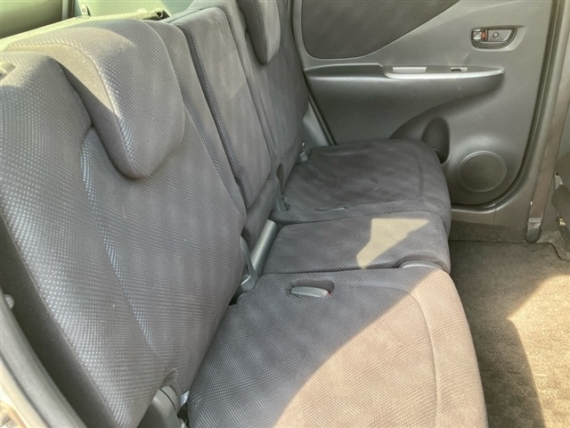 Toyota RACTIS 2006 8293732-6