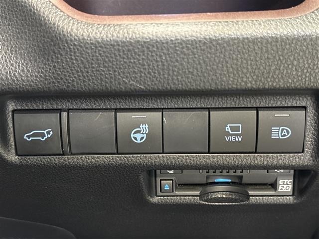Toyota RAV4 2021 8293033-12