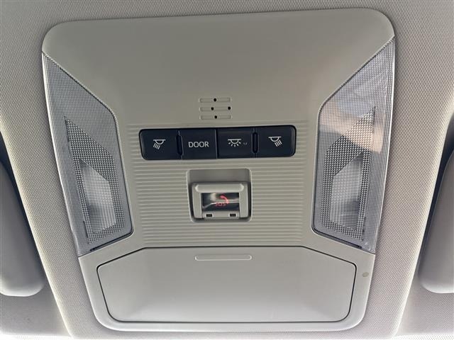 Toyota RAV4 2021 8293033-22