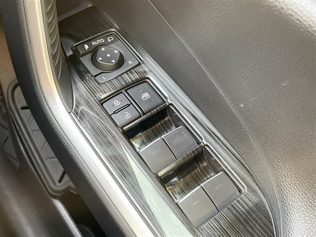 Toyota RAV4 2024 8293176-8