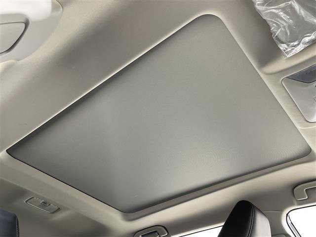 Toyota RAV4 2021 8293180-17
