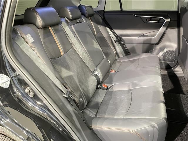 Toyota RAV4 2021 8293184-11