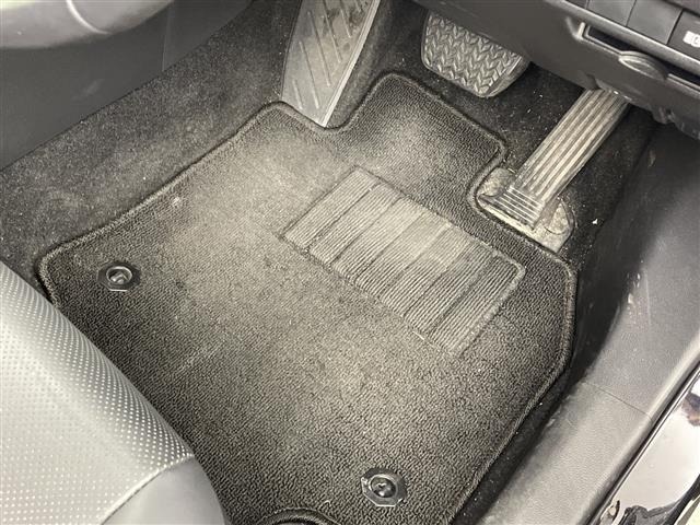 Toyota RAV4 2022 8293188-14