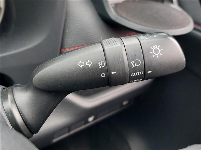 Toyota RAV4 2021 8293195-1