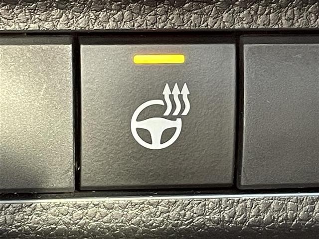 Toyota RAV4 2022 8293198-1