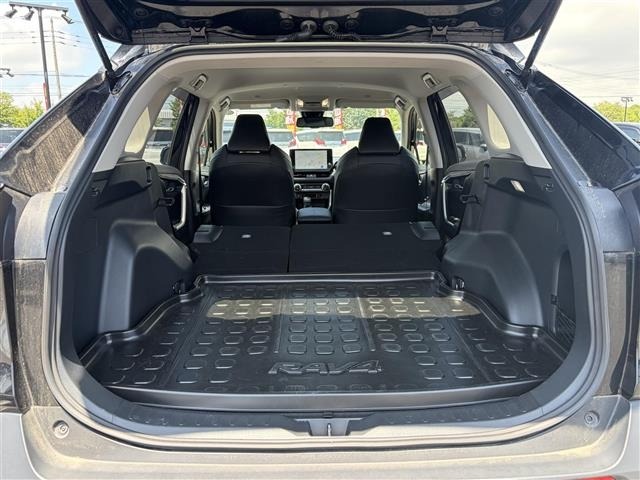 Toyota RAV4 2023 8293202-11