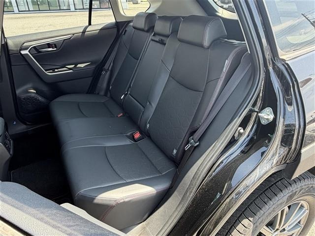 Toyota RAV4 2023 8293202-8