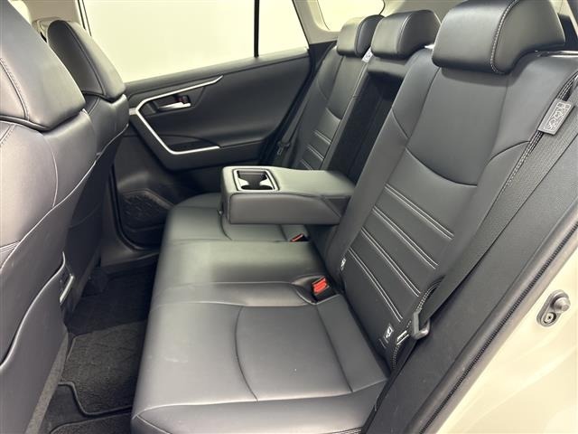 Toyota RAV4 2019 8293205-8