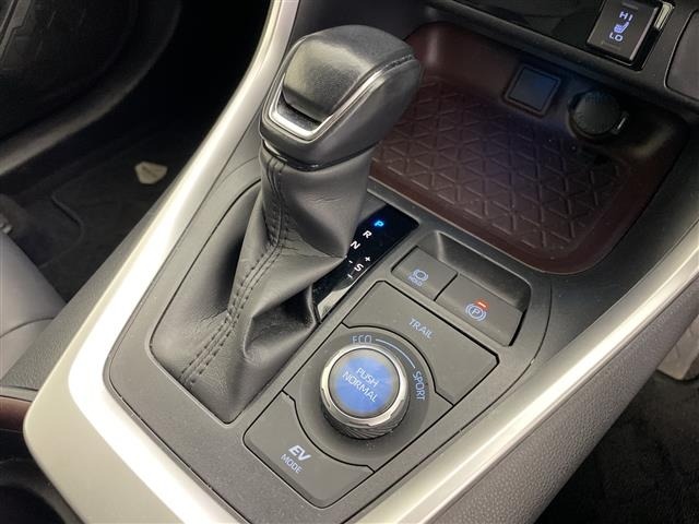 Toyota RAV4 2021 8293207-11