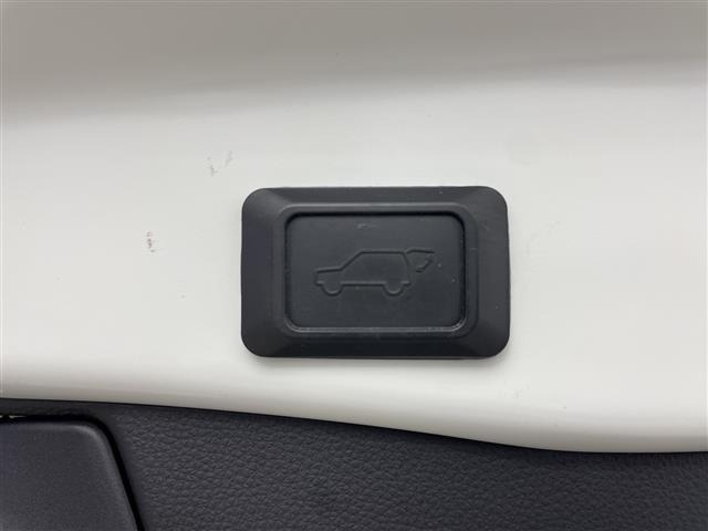 Toyota RAV4 2021 8293207-4