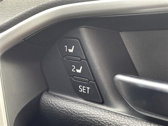 Toyota RAV4 2023 8293208-4