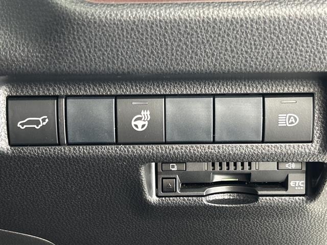 Toyota RAV4 2019 8293210-12