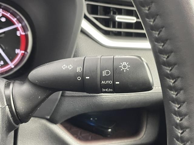 Toyota RAV4 2021 8293211-10
