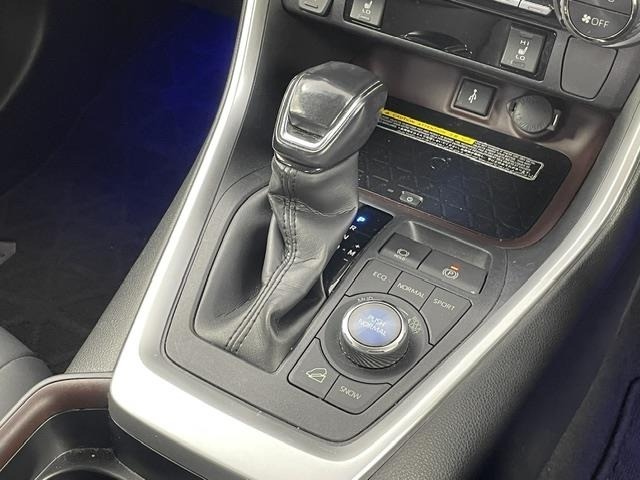 Toyota RAV4 2021 8293211-20