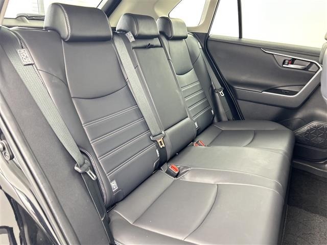 Toyota RAV4 2021 8293213-1