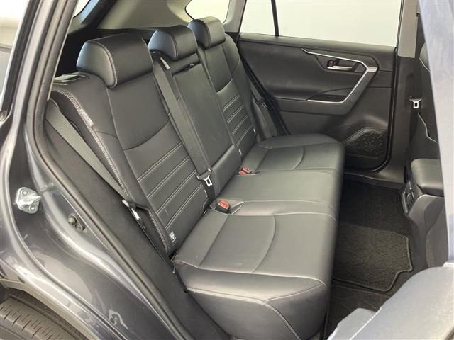 Toyota RAV4 2020 8293219-8