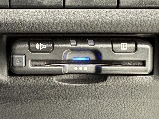 Toyota RAV4 2021 8293220-10