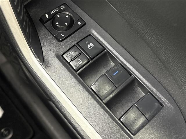 Toyota RAV4 2021 8293220-4