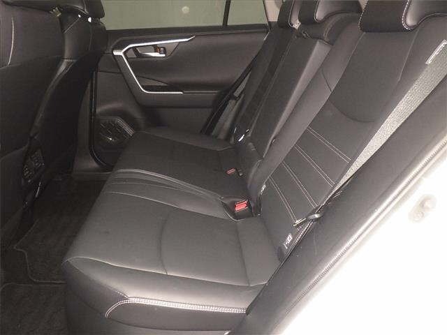 Toyota RAV4 2021 8293226-7