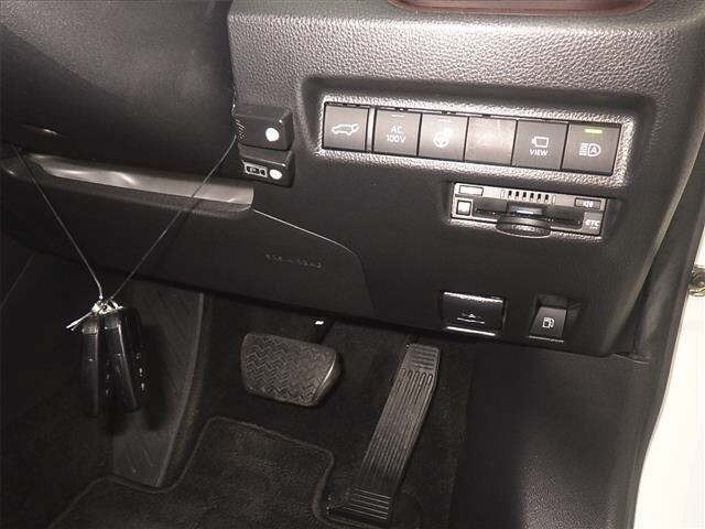 Toyota RAV4 2021 8293226-8