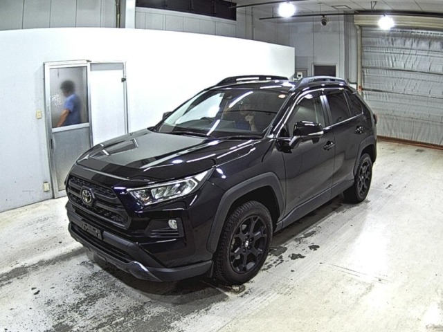 Toyota RAV4 2021 8293233-4