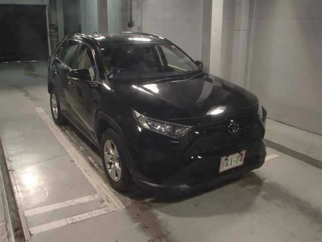 Toyota RAV4 2021 8293234-0