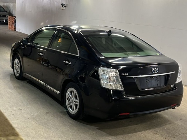 Toyota SAI 2013 8293861-1