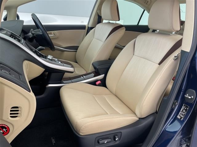 Toyota SAI 2013 8293868-6