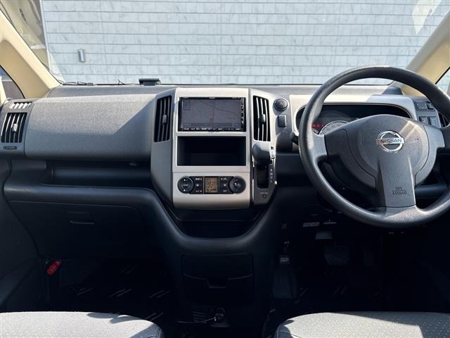 Nissan SERENA 2006 8275439-19