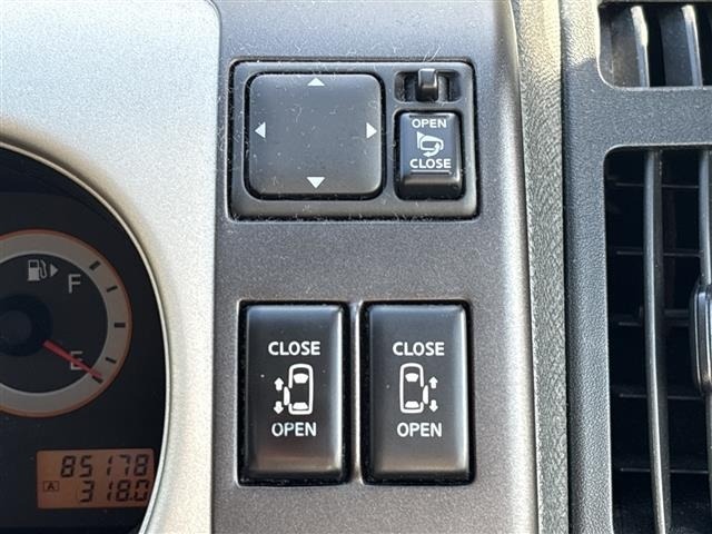 Nissan SERENA 2006 8275439-3