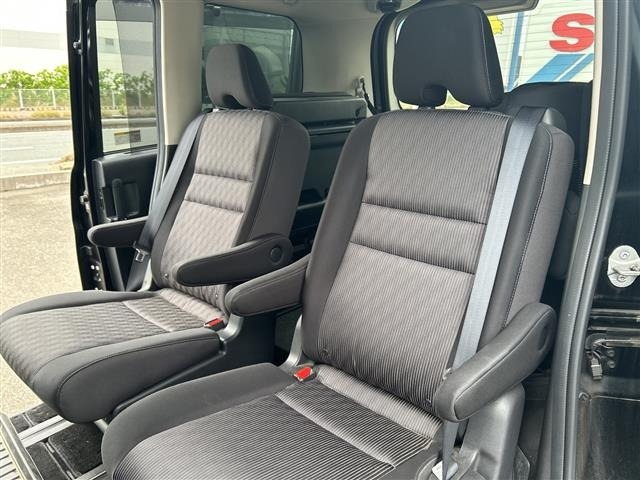Nissan SERENA 2021 8275828-4