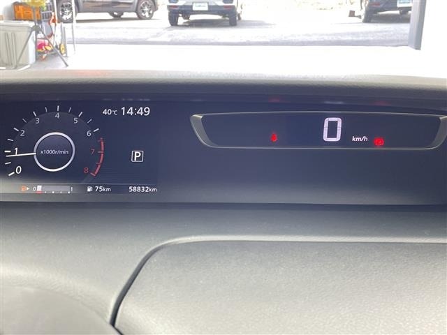 Nissan SERENA 2017 8276352-3
