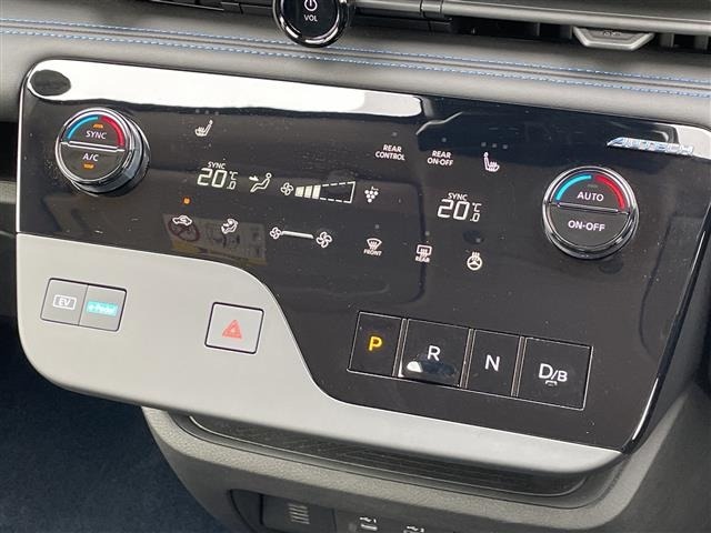 Nissan SERENA 2026 8276380-12