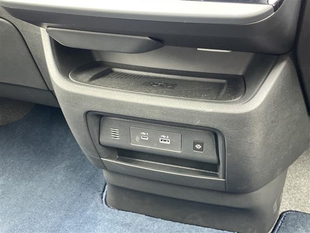 Nissan SERENA 2026 8276380-20