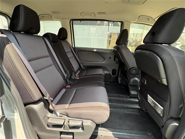 Nissan SERENA 2021 8276504-10