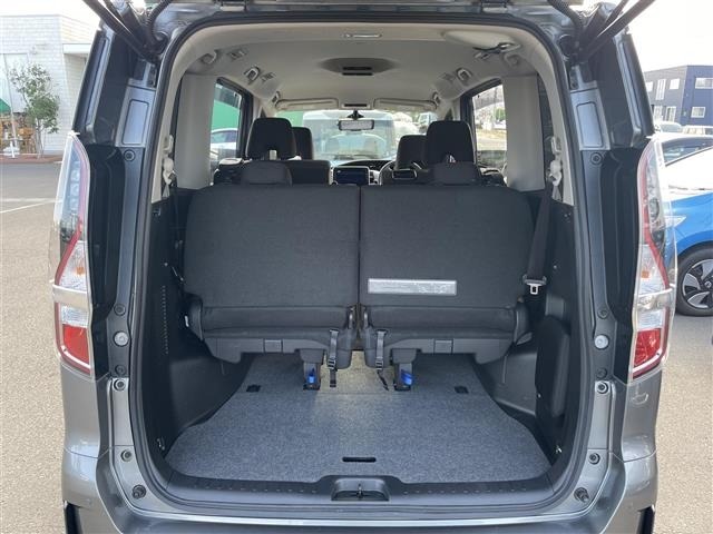 Nissan SERENA 2022 8276511-12